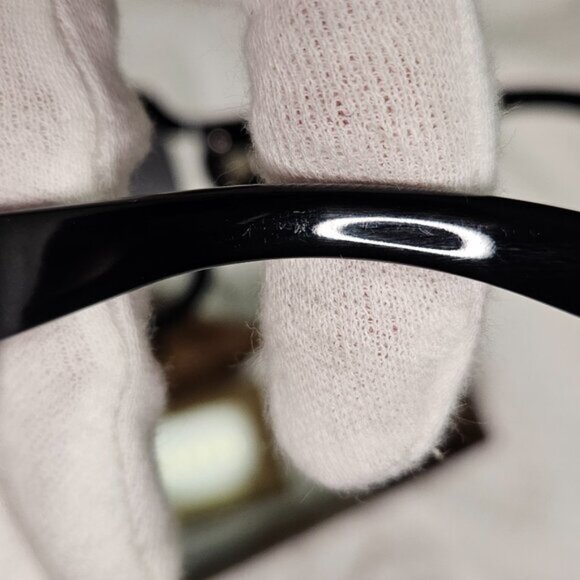 AUTHENTICATED GUCCI SUNGLASSES - Picture 15 of 16